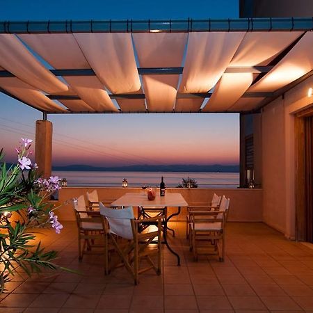 Mani Tower Villa Akrogiali Екстериор снимка