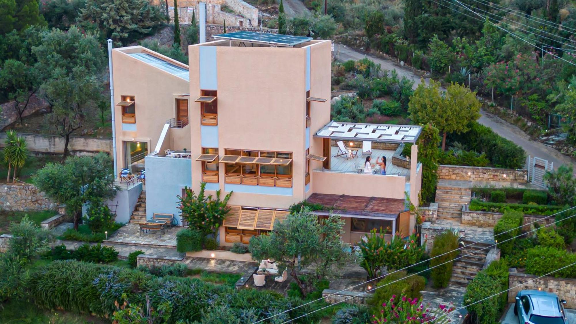 Mani Tower Villa Akrogiali Екстериор снимка