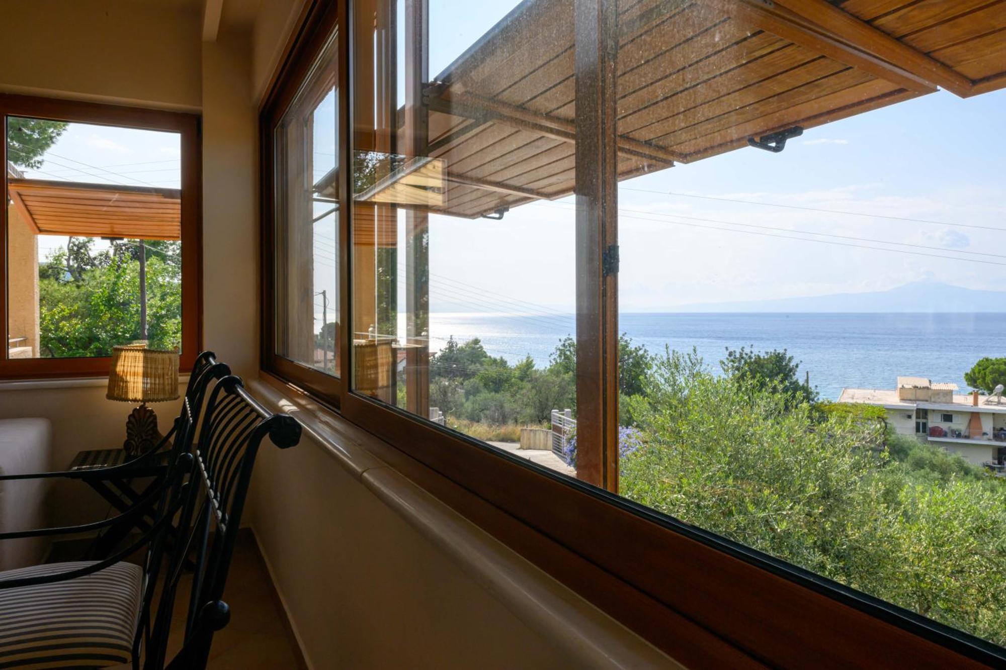 Mani Tower Villa Akrogiali Екстериор снимка